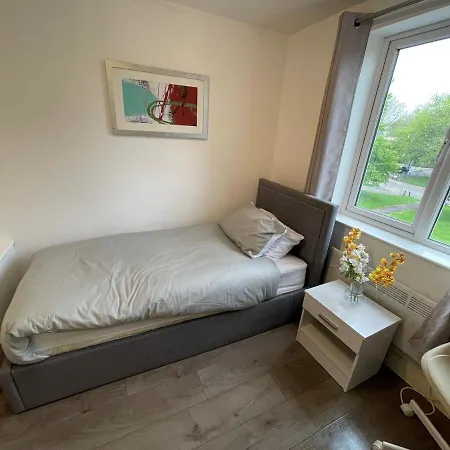 Letzi Private En-Suite Near Wembley Londres Extérieur photo