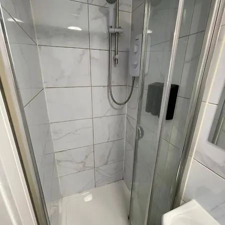 Letzi Private En-Suite Near Wembley Londres Extérieur photo