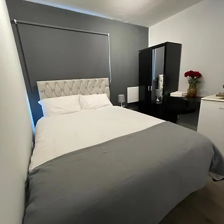 Letzi Private En-Suite Near Wembley Londres Extérieur photo
