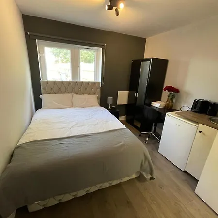 Letzi Private En-Suite Near Wembley Londres Extérieur photo