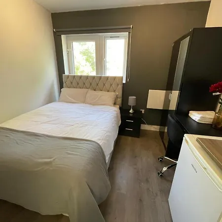 Letzi Private En-Suite Near Wembley Londres Extérieur photo