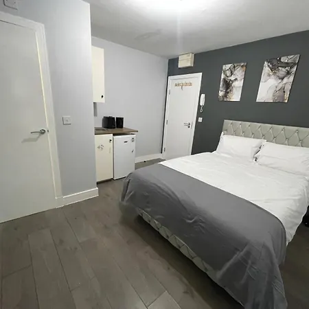 Letzi Private En-Suite Near Wembley Londres Extérieur photo