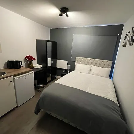 Letzi Private En-Suite Near Wembley Londres Extérieur photo