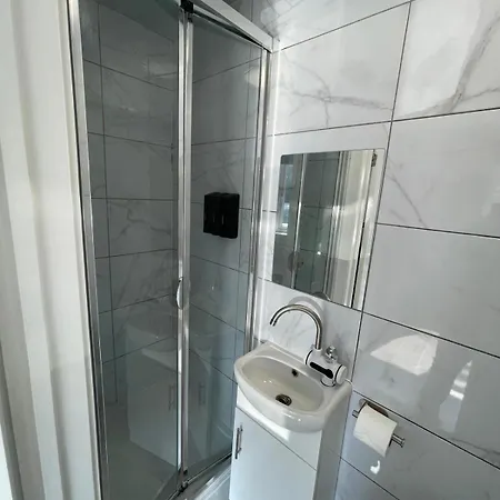 Letzi Private En-Suite Near Wembley Londres Extérieur photo
