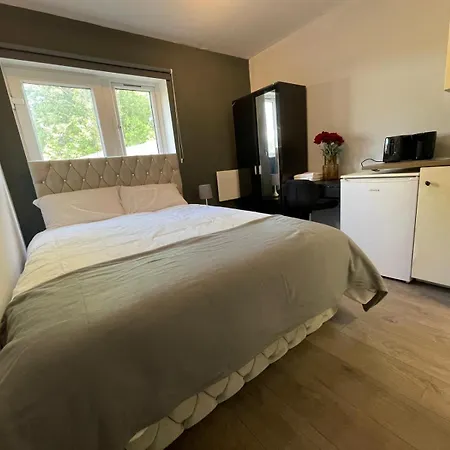 Letzi Private En-Suite Near Wembley Londres Extérieur photo