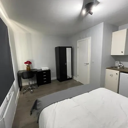 Letzi Private En-Suite Near Wembley Londres Extérieur photo