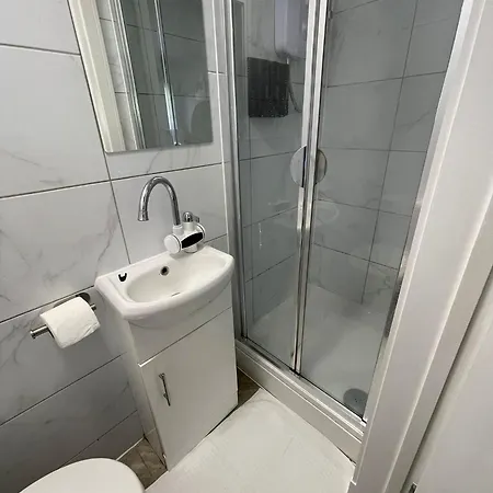 Letzi Private En-Suite Near Wembley Londres Extérieur photo