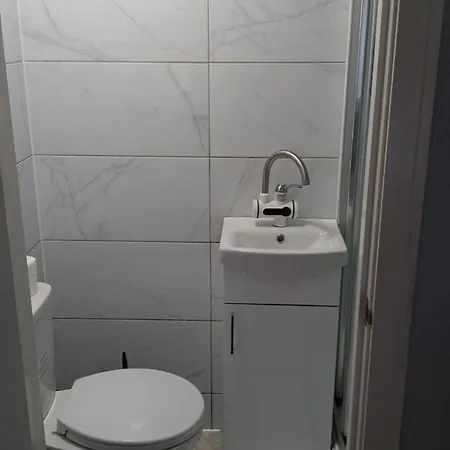 Letzi Private En-Suite Near Wembley Londres Extérieur photo