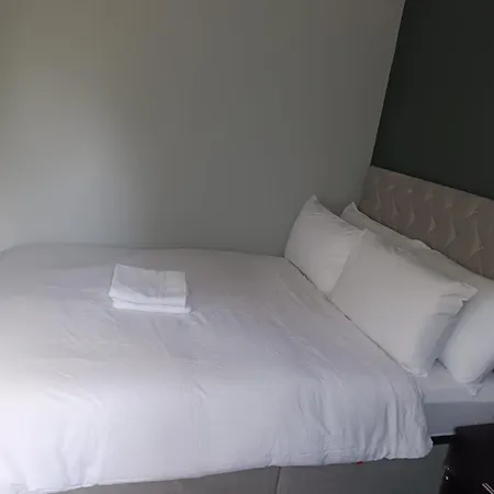 Letzi Private En-Suite Near Wembley Londres Extérieur photo